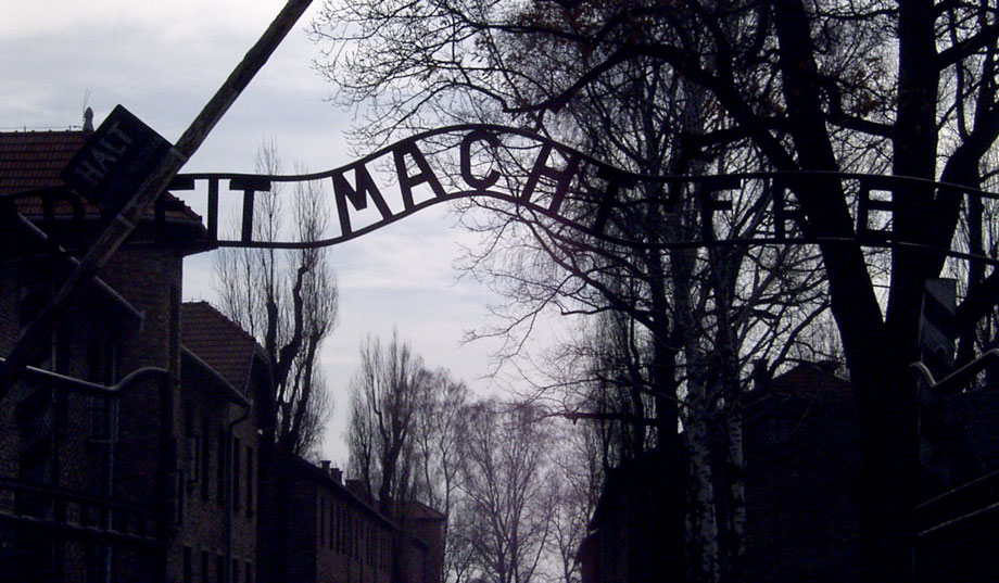 auschwitz arbeit macht frei