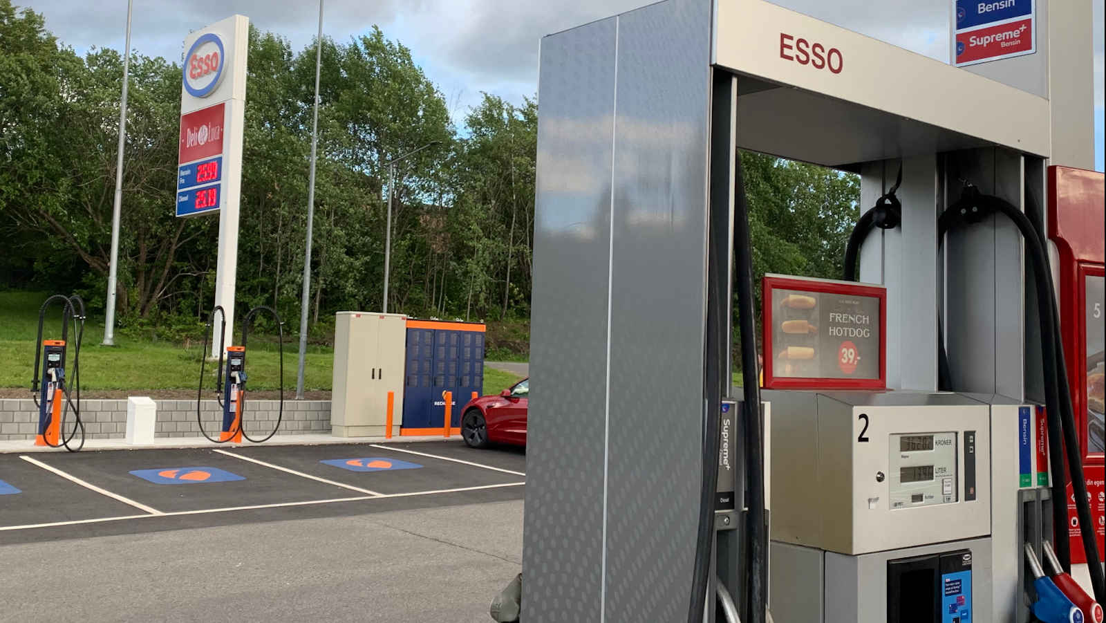 Prisene på bensin og diesel har allerede økt med 40 prosent på under ett år. 