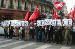 Fransk protest i solidaritet med det greske folket. Foto: PCOF