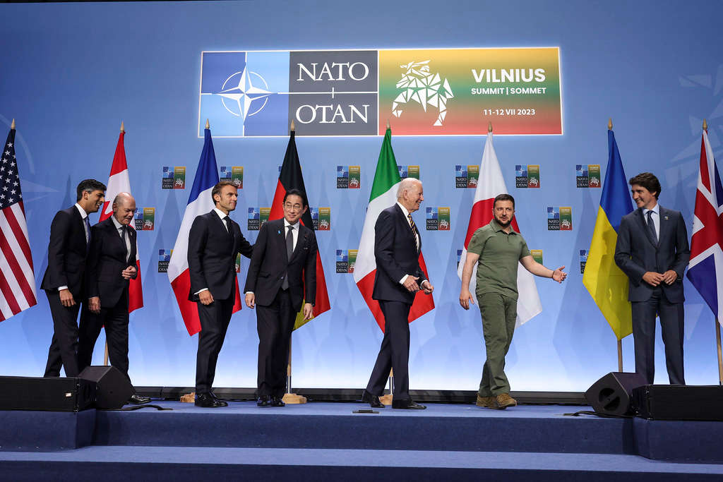Vilnius, Lithuaen 12/07/2023. Statsminister Rishi Sunak sammen med G7-lederne på NATO-toppmøtet i Vilnius. CC BY Simon Dawson / No 10 Downing Street