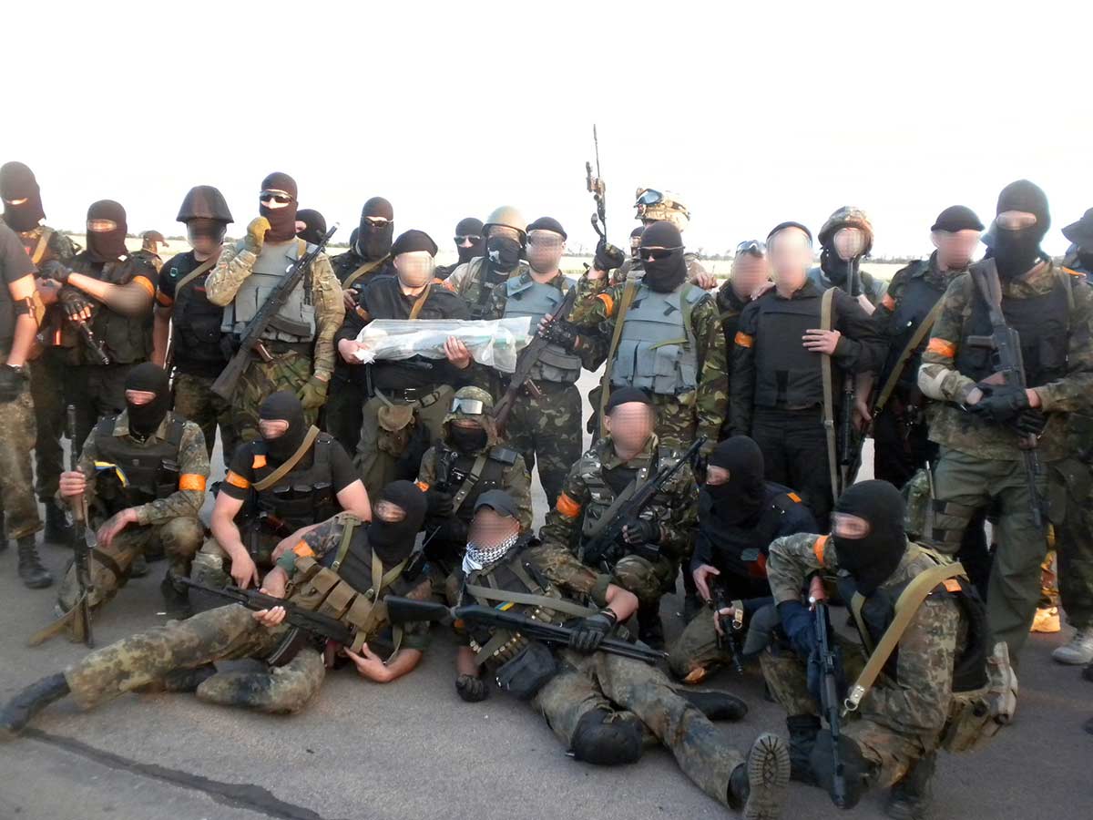 Azov-bataljonen. Bildet er tatt i 2014 og publisert på Flickr av den amerikanske tankesmia Atlantic Council. CC BY-NC-SA Atlantic Council