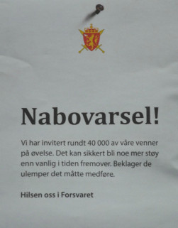 Forsvaret advarer mot vennene sine.